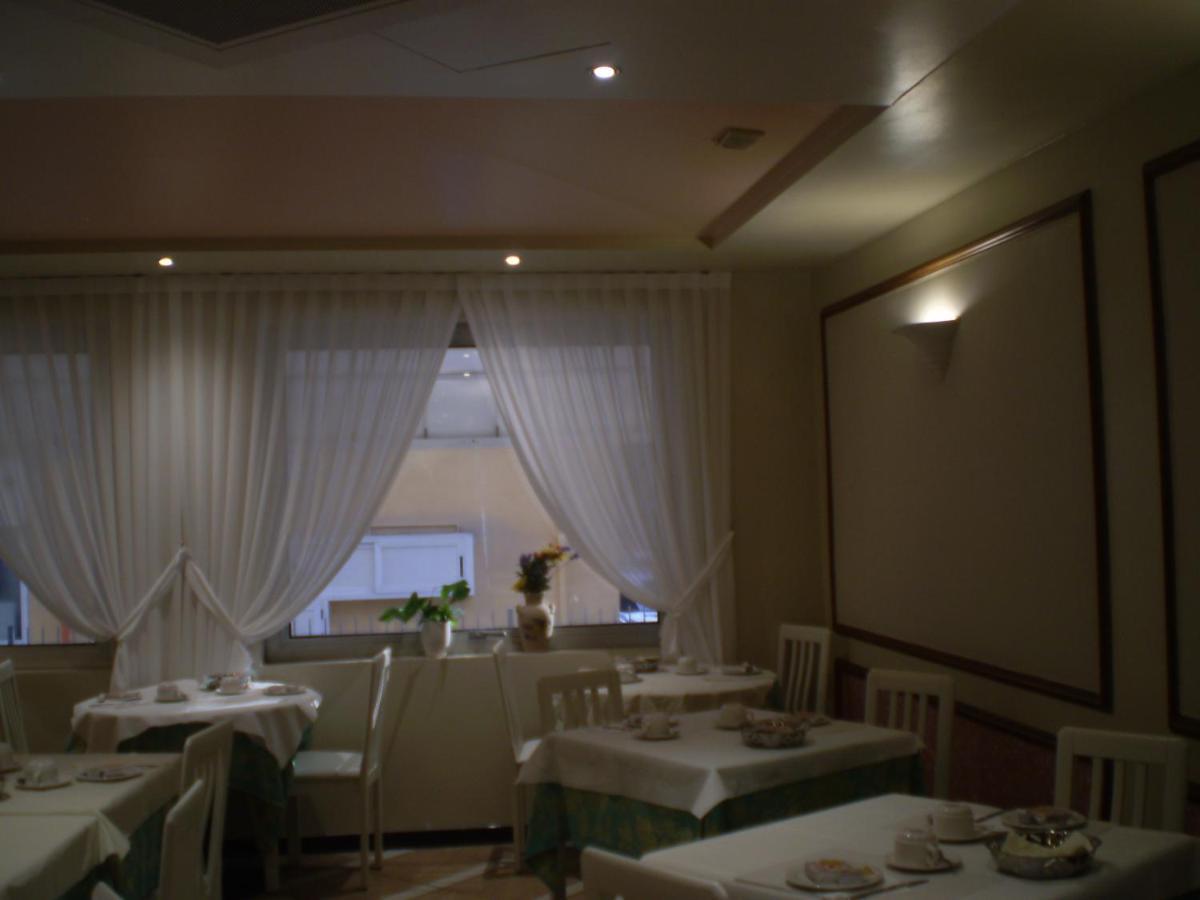 Hotel Baviera ซอตโตมารีนา ภายนอก รูปภาพ