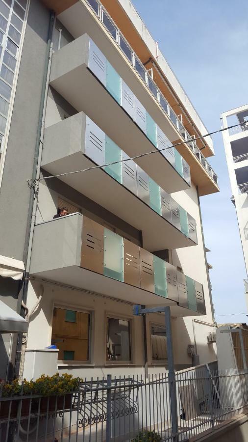 Hotel Baviera ซอตโตมารีนา ภายนอก รูปภาพ