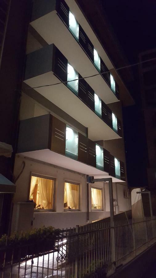 Hotel Baviera ซอตโตมารีนา ภายนอก รูปภาพ