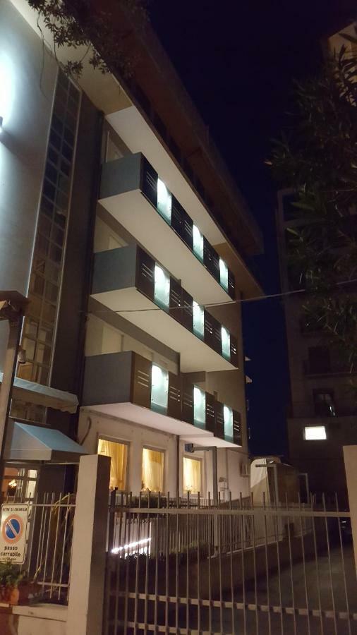 Hotel Baviera ซอตโตมารีนา ภายนอก รูปภาพ
